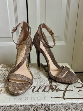 Jessica Simpson Glitter Heels Ankle Strap Sandals Size 7 Champagne Sparkle Party